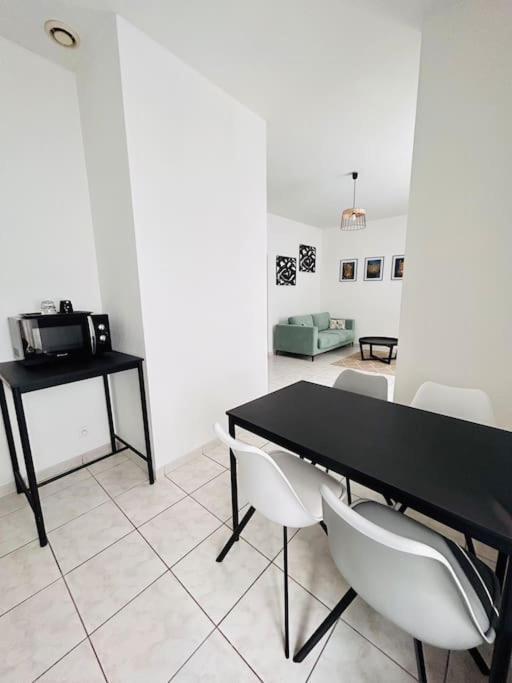 Appartement 1 Chambre Rue Faubourg De Besancon 몽벨리에 외부 사진
